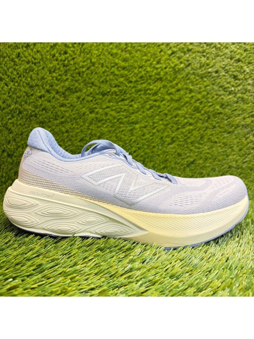New Balance Fresh Foam X 880v15 Womens Size 9.5 Purple Running Shoes Sneakers